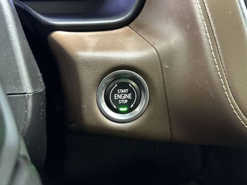 Certified 2022 Chevrolet Tahoe High Country w/ Premium Package image 18