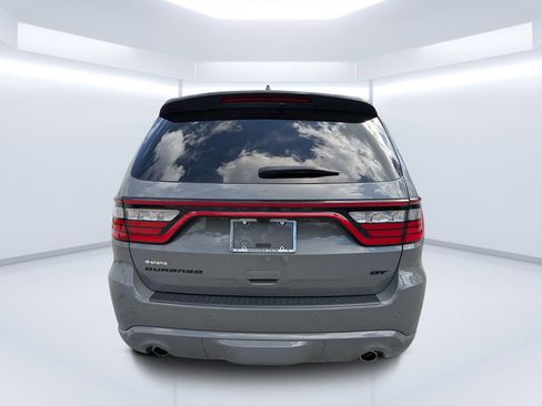 Used 2023 Dodge Durango GT image 3