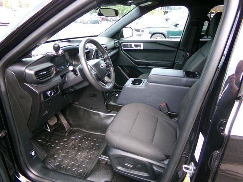 Used 2023 Ford Explorer 4WD Police Interceptor image 5