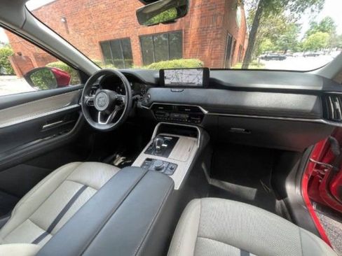 Used 2024 MAZDA CX-90 Plug-In Hybrid w/ Premium Pkg AWD/4WD image 11