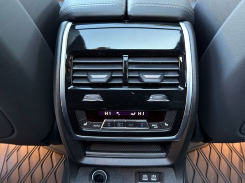 New 2026 BMW X7 xDrive40i w/ M Sport Package image 17