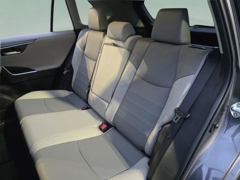 Used 2024 Toyota RAV4 Limited image 18