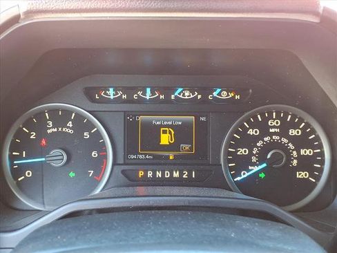 Used 2015 Ford F150 XLT w/ Equipment Group 302A Luxury image 9