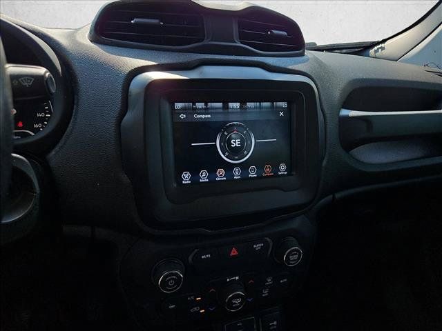 Used 2020 Jeep Renegade Altitude FWD image 10