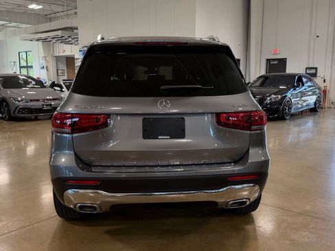 Used 2022 Mercedes-Benz GLB 250 4MATIC image 4