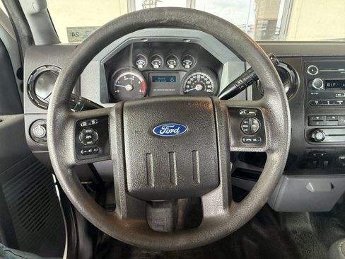 Used 2015 Ford F550 2WD Crew Cab Super Duty image 18