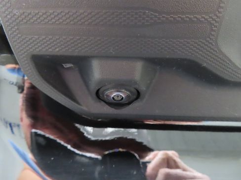 Used 2025 GMC Sierra 1500 Elevation image 35