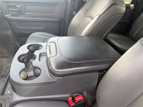 Used 2024 RAM 3500 Tradesman w/ Chrome Appearance Group image 18