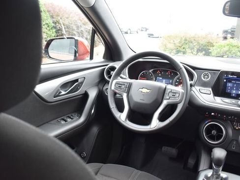 Used 2021 Chevrolet Blazer LT image 25