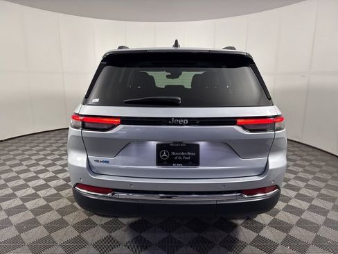 Used 2023 Jeep Grand Cherokee 4WD 4xe image 4