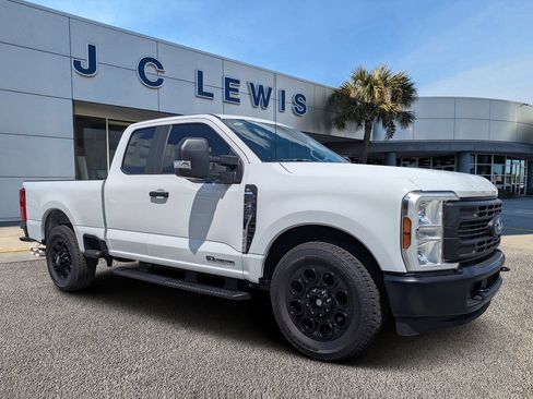 New 2026 Ford F250 XL RWD image 1