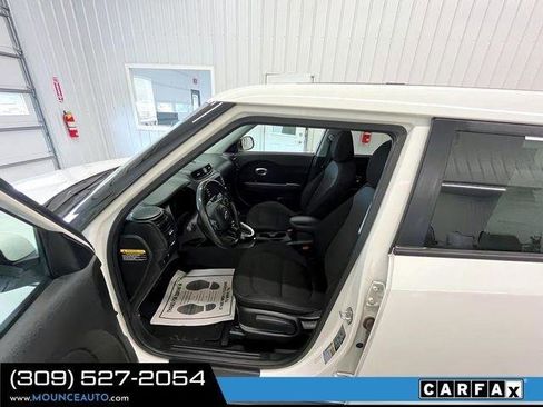Used 2018 Kia Soul + FWD image 16