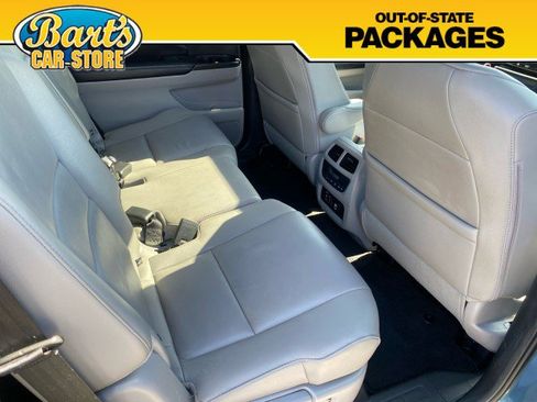 Used 2016 Honda Pilot Touring image 14