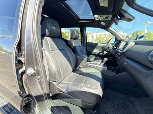 Used 2021 Toyota Tacoma TRD Pro AWD/4WD image 26