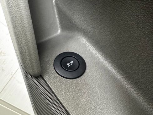 Used 2014 Cadillac XTS Platinum image 35