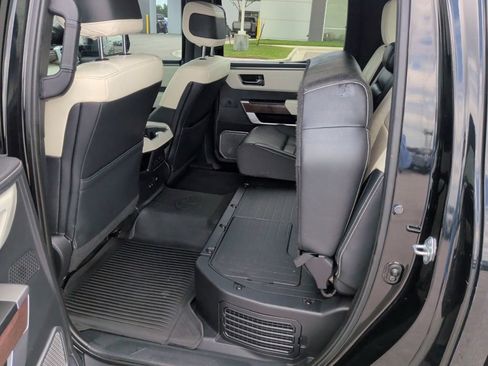 Used 2022 Toyota Tundra Capstone AWD/4WD image 39