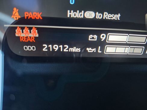 Used 2023 Toyota Tundra Platinum image 18