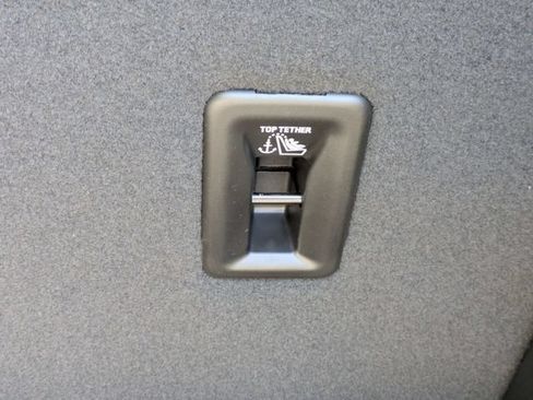 New 2027 Chevrolet Bolt LT FWD image 27