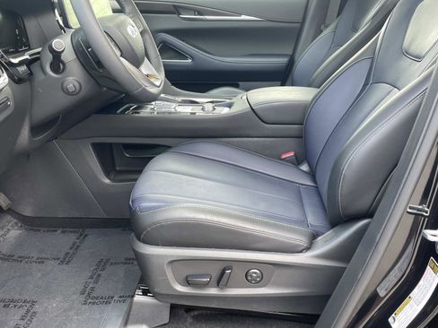 Certified 2026 INFINITI QX60 Sport w/ Dark Cargo Package AWD/4WD image 15