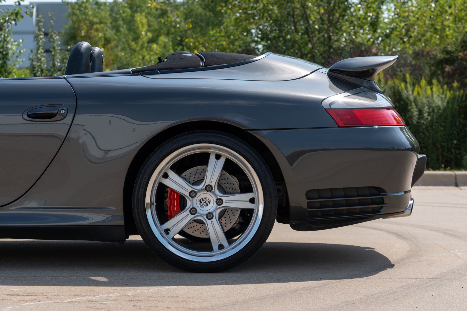 Used 2004 Porsche 911 Carrera 4S AWD/4WD image 21