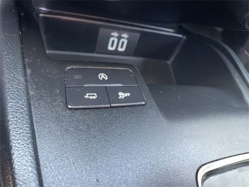 Used 2021 Ford Ranger XLT w/ Equipment Group 301A Mid image 16