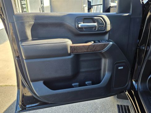 Used 2021 GMC Sierra 3500 Denali w/ Denali Black Diamond Edition image 30