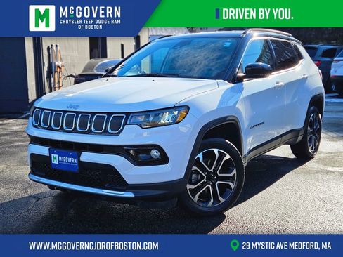 Used 2022 Jeep Compass Limited image 1
