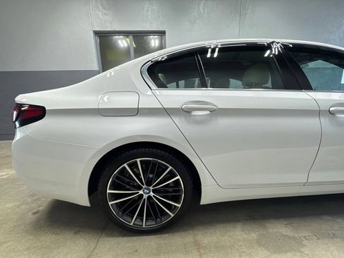 Used 2023 BMW 530e xDrive w/ Premium Package AWD/4WD image 12