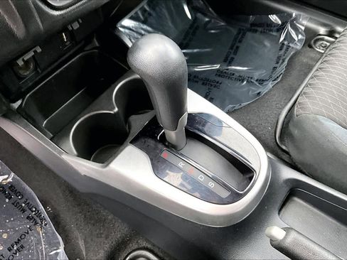 Used 2018 Honda Fit EX image 16