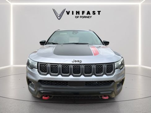 Used 2024 Jeep Compass Trailhawk AWD/4WD image 6