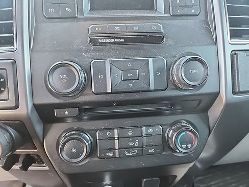 Used 2018 Ford F150 XLT w/ Equipment Group 301A Mid AWD/4WD image 17