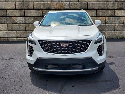 Used 2023 Cadillac XT4 Premium Luxury w/ Cold Weather Package AWD/4WD image 8