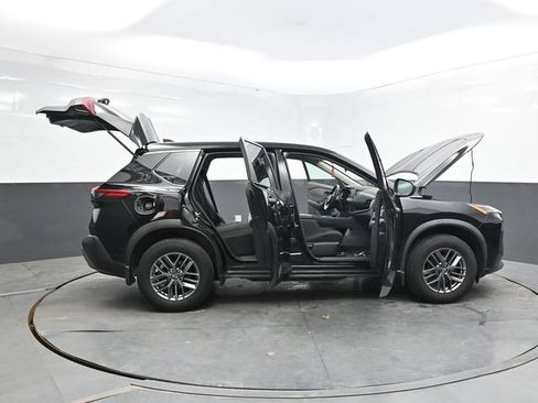 Used 2023 Nissan Rogue S AWD/4WD image 51