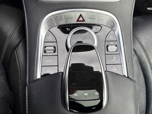 Used 2019 Mercedes-Benz S 560 Sedan image 22