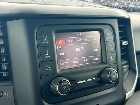 Used 2021 RAM 1500 Big Horn AWD/4WD image 14