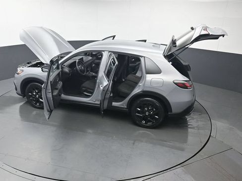 Used 2024 Honda HR-V Sport image 41