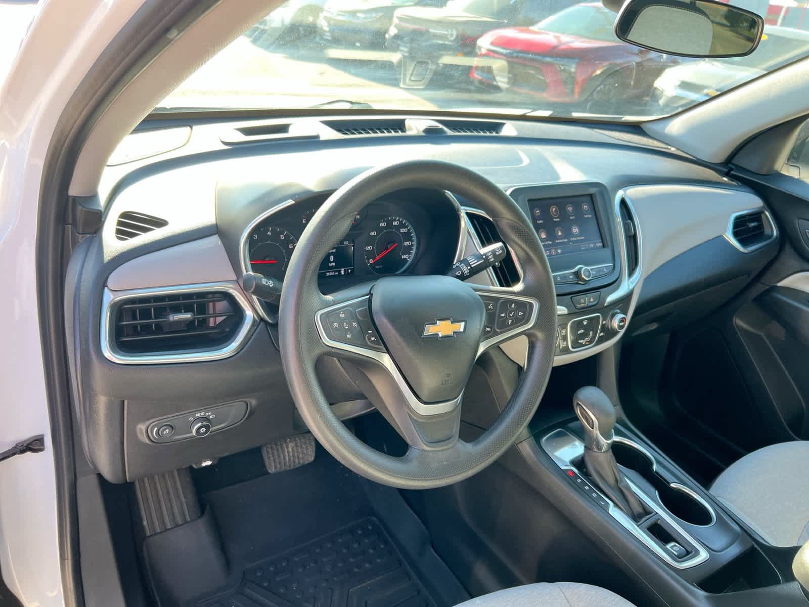 Used 2022 Chevrolet Equinox LS FWD image 10