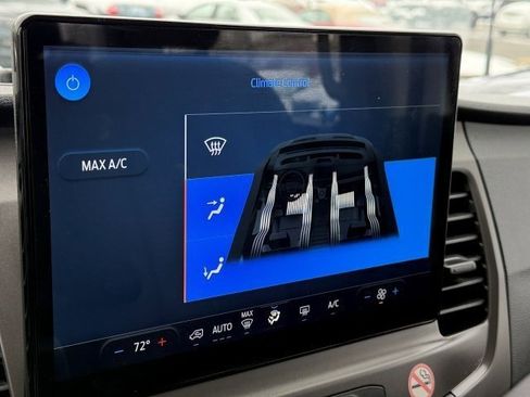 Used 2022 Ford Transit 350 XLT image 25