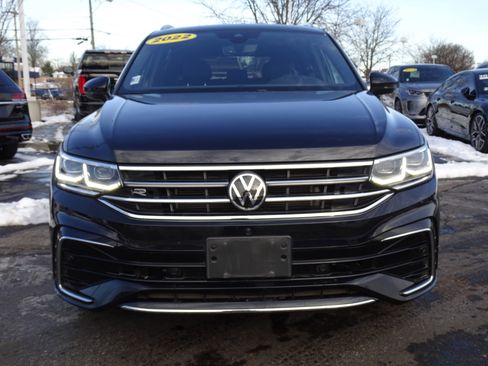 Used 2022 Volkswagen Tiguan SEL R-Line image 8
