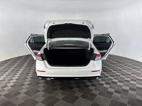 Used 2025 Honda Accord EX-L image 18