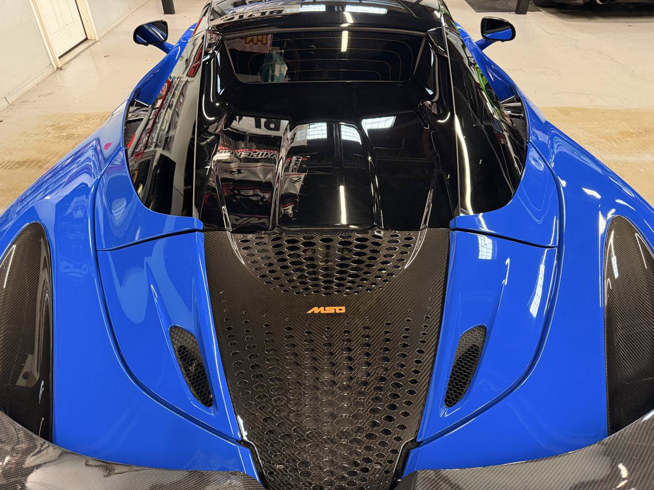 Used 2022 McLaren 720S Performance RWD image 17