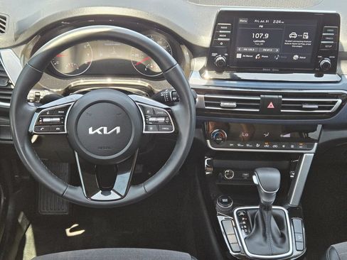 Used 2023 Kia Seltos S FWD image 10