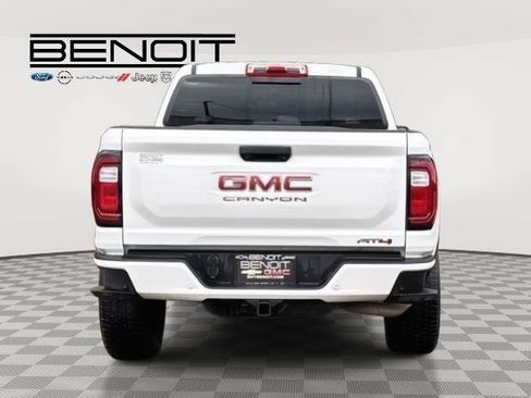 Used 2024 GMC Canyon AT4 w/ AT4 Premium Package AWD/4WD image 6