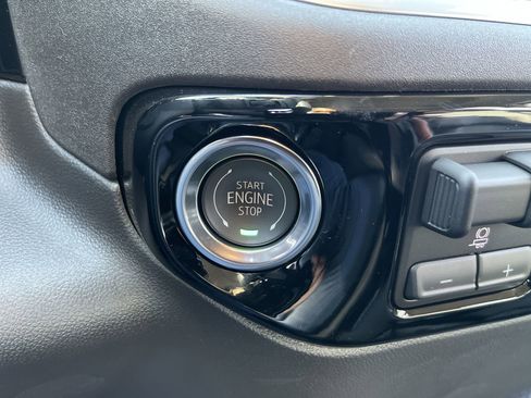 New 2026 GMC Sierra 1500 Elevation image 50