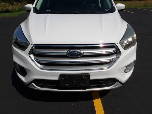 Used 2017 Ford Escape SE AWD/4WD image 28