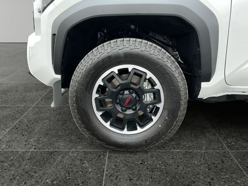 New 2026 Toyota Tacoma TRD Off-Road AWD/4WD image 14