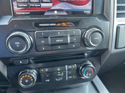 Used 2015 Ford F150 XLT w/ Equipment Group 302A Luxury RWD image 11