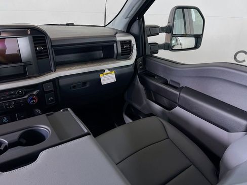 New 2026 Ford F350 XL w/ XL Chrome Package image 24