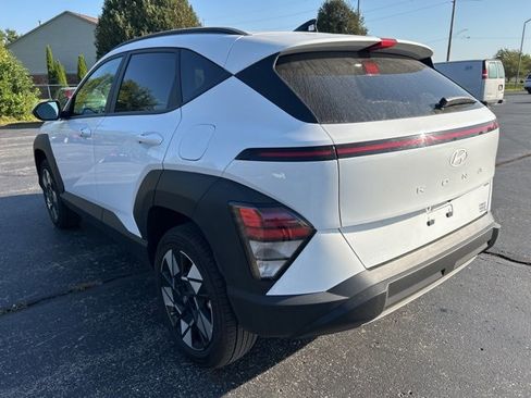 Used 2025 Hyundai Kona SEL image 7