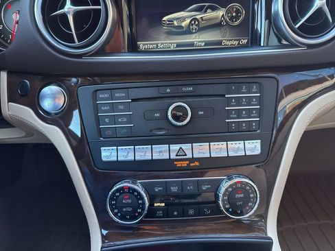 Certified 2019 Mercedes-Benz SL 550 SL 550 image 23